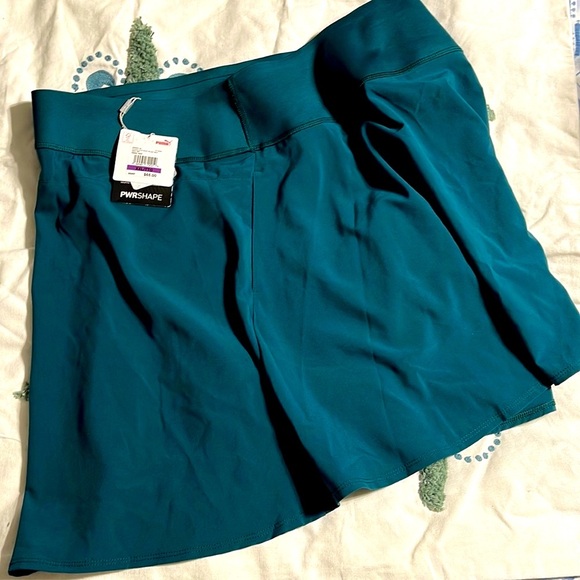 Puma Pants - NWT women’s Puma woven skirt XXL